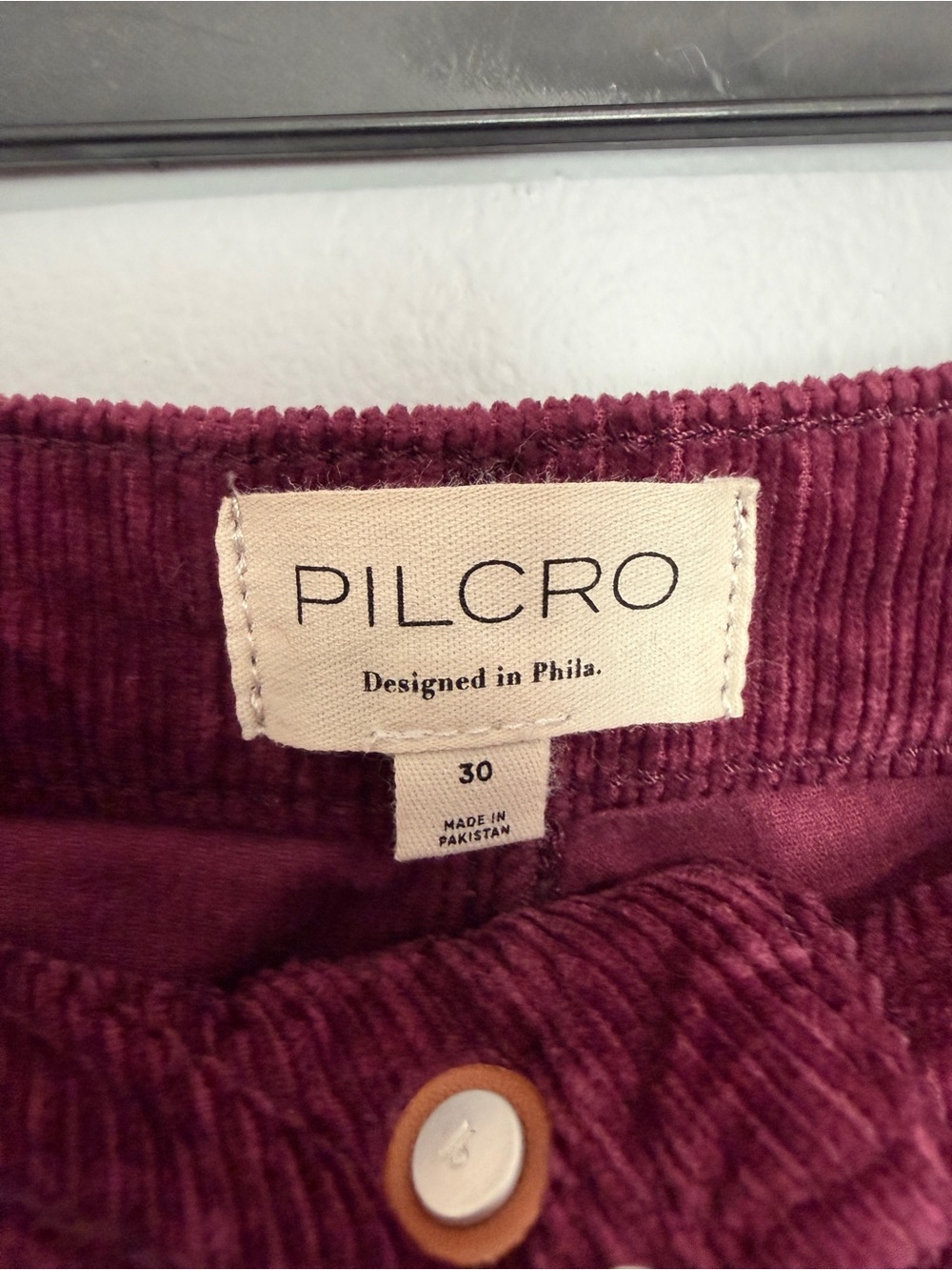 Pilcro ‘The Icon’ Corduroy Pants Size 30 - Picture 2 of 5